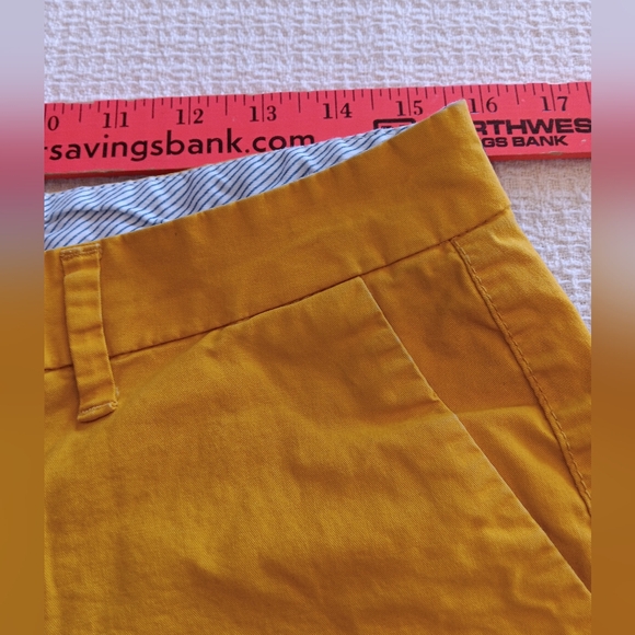 Old Navy Everyday Shorts Yellow and Black Casual Shorts Set - Size 6 - Picture 11 of 11